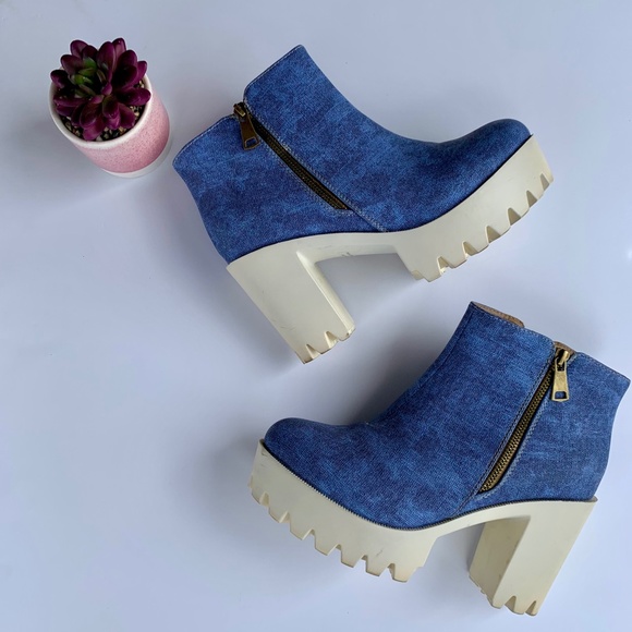Refresh Shoes - Blue/Denim Refresh ankle boots with chunky heels